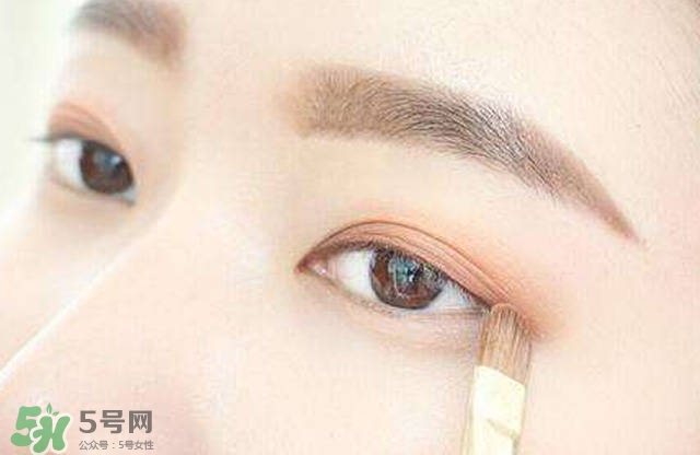 不脫妝眼線(xiàn)怎么畫(huà) 不脫妝眼線(xiàn)畫(huà)法