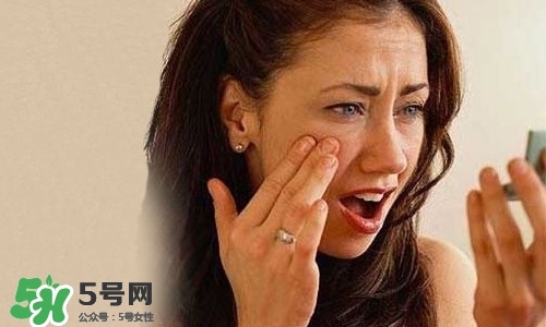 臉色發(fā)黑是什么原因？臉色發(fā)黑發(fā)暗怎么調(diào)理