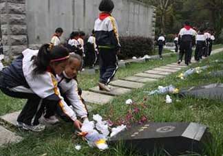 新墳掃墓什么時(shí)候？新墳掃墓的時(shí)間是什么時(shí)候？