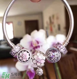 潘多拉2017新品桃花系列在哪里買？pandora桃花系列國內(nèi)有賣嗎？