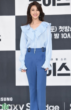 藍(lán)襯衫怎么搭配？藍(lán)襯衫怎么搭配好看？