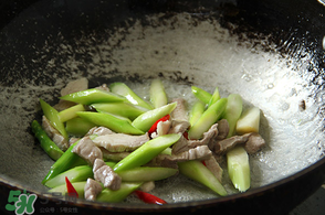 蘆筍為什么要焯水？蘆筍怎么焯水？