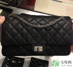 香奈兒255包尺寸怎么選？chanel255包尺寸對(duì)照表