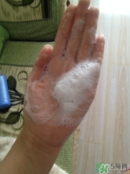 水之密語悅潤(rùn)至美 水之密語悅潤(rùn)至美洗發(fā)水