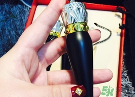 女王權(quán)杖口紅多少錢?女王權(quán)杖口紅真品官網(wǎng)價(jià)格 女王權(quán)杖口紅多少錢?女王權(quán)杖口紅真品官網(wǎng)價(jià)格