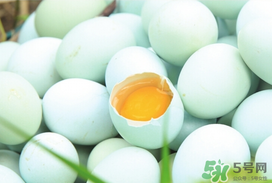 薺菜和鴨蛋能一起吃嗎？薺菜可以煮鴨蛋嗎？