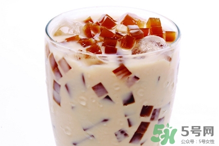 一點點為什么突然火了？1點點奶茶為什么那么火？