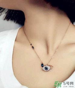 施華洛世奇惡魔之眼是什么材質(zhì)？施華洛世奇惡魔之眼是銀的嗎？