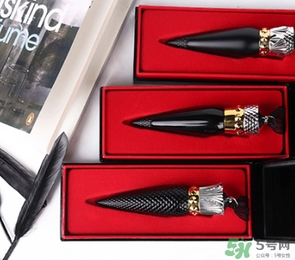 紅底鞋口紅是什么牌子？紅底鞋口紅試色