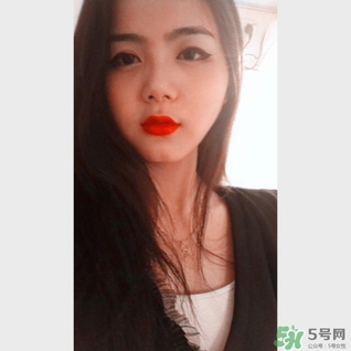 蘿卜丁口紅怎么打開(kāi)？蘿卜丁口紅打開(kāi)方法