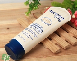 aveeno深藍(lán)和淺藍(lán)的區(qū)別 aveeno深藍(lán)好還是淺藍(lán)好 aveeno深藍(lán)和淺藍(lán)的區(qū)別 aveeno深藍(lán)好還是淺藍(lán)好