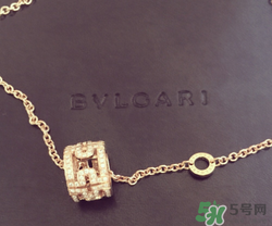 寶格麗項(xiàng)鏈?zhǔn)鞘裁床馁|(zhì)？寶格麗bvlgari項(xiàng)鏈?zhǔn)倾y的嗎？