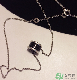 寶格麗項(xiàng)鏈?zhǔn)鞘裁床馁|(zhì)？寶格麗bvlgari項(xiàng)鏈?zhǔn)倾y的嗎？
