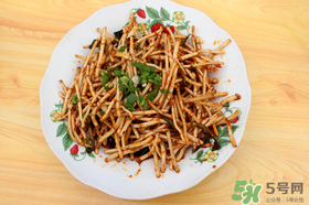 薺菜和魚(yú)腥草能一起吃嗎？薺菜和魚(yú)腥草可以同時(shí)泡茶嗎？