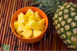 草莓和菠蘿可以一起吃嗎？草莓和菠蘿能一起吃嗎？