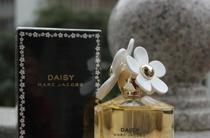 marc jacobs是什么檔次？馬克雅可布是幾線牌子？