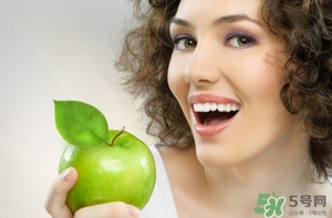 早起手心發(fā)熱怎么回事？早起手心為什么發(fā)熱？