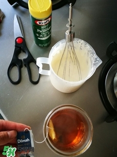 一點點奶蓋怎么做 一點點奶蓋的做法 一點點奶蓋怎么做 一點點奶蓋的做法