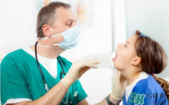 吃什么能治好喉嚨痛？喉嚨痛吃什么好得快？