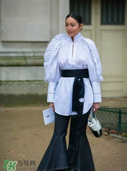 香奈兒gabrielle手袋怎么搭配？chanel gabrielle包包怎么背好看？