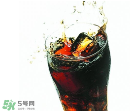 孕婦可以喝可樂嗎？孕婦喝可樂對胎兒有影響嗎？