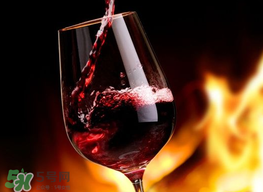 孕婦可以喝紅酒嗎？孕婦喝紅酒對胎兒有影響嗎？