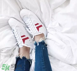 celine小白鞋正品多少錢(qián)？celine小白鞋專(zhuān)柜價(jià)格