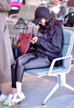 celine小白鞋正品多少錢(qián)？celine小白鞋專(zhuān)柜價(jià)格