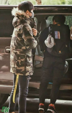 off white黃腰帶怎么系？off white腰帶怎么綁？