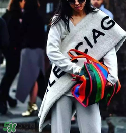 巴黎世家編織袋很貴嗎？balenciaga春運(yùn)包為什么這么貴？