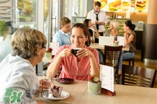 過敏性鼻炎可以喝咖啡嗎？鼻炎能喝咖啡嗎？