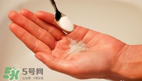 切辣椒后手很辣怎么辦？切辣椒后手很辣多久能好