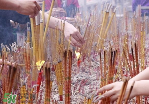 三月三怎么給仙家燒香？給仙家上香的規(guī)矩