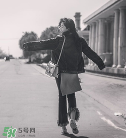 tfboys春晚同款ash鞋正品多少錢？tfboys同款艾熙小白鞋專柜價格