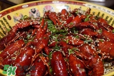 吃小龍蝦喝什么飲料？小龍蝦配什么飲料最好？