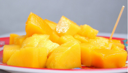 吃菠蘿為什么要用鹽水泡？吃菠蘿為什么要放鹽