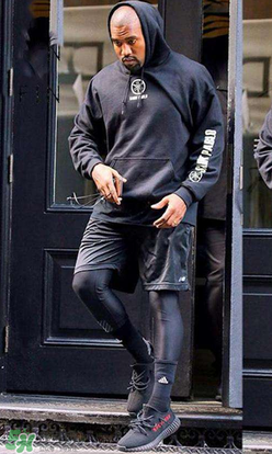 椰子鞋是耐克還是阿迪？耐克的椰子鞋好還是阿迪的？