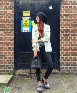 boyy皮帶包正品多少錢(qián)？boyy方扣包專柜價(jià)格