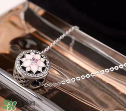 潘多拉2017新品桃花項鏈多少錢？pandora新品桃花項鏈專柜價格