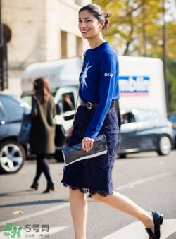 圓領(lǐng)針織衫怎么搭配？圓領(lǐng)針織衫怎么搭配好看？