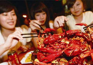 小龍蝦可以和吃櫻桃嗎？小龍蝦和櫻桃能一起吃嗎？