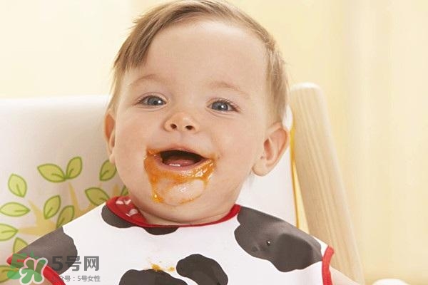 六個(gè)月寶寶輔食食譜 六個(gè)月輔食吃什么 六個(gè)月寶寶輔食食譜 六個(gè)月輔食吃什么