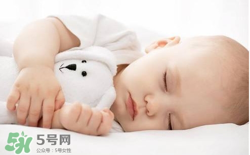 打鼾和枕頭有關(guān)系嗎？打鼾和枕頭有沒有關(guān)系