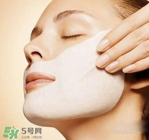 熱毛巾敷臉要幾分鐘？熱毛巾敷臉要多久？