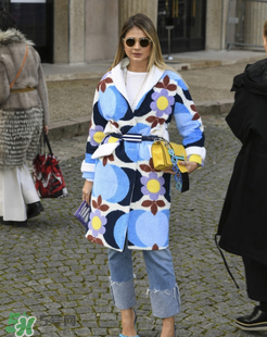 prada緞帶包好看嗎？普拉達緞帶包怎么樣？