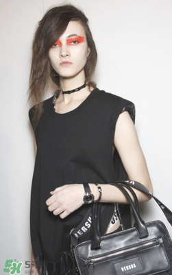 versace2017新品好看嗎？范思哲2017新款怎么樣？