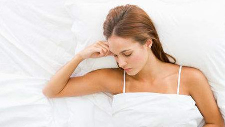 痛經(jīng)該怎么辦？女朋友痛經(jīng)該怎么辦