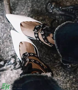 susa尖頭綁帶鞋怎么搭配？susa尖頭芭蕾舞鞋怎么搭配好看？