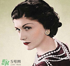 白百合長款白色外套是什么牌子？白百合長款白色外套是哪個品牌？