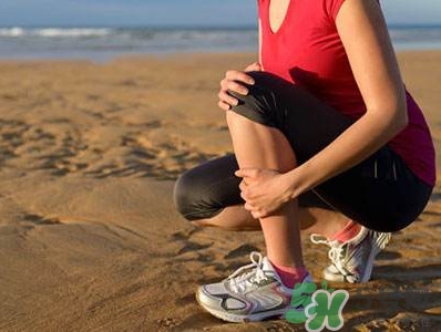 小腿突然抽筋怎么回事？小腿突然抽筋是什么原因